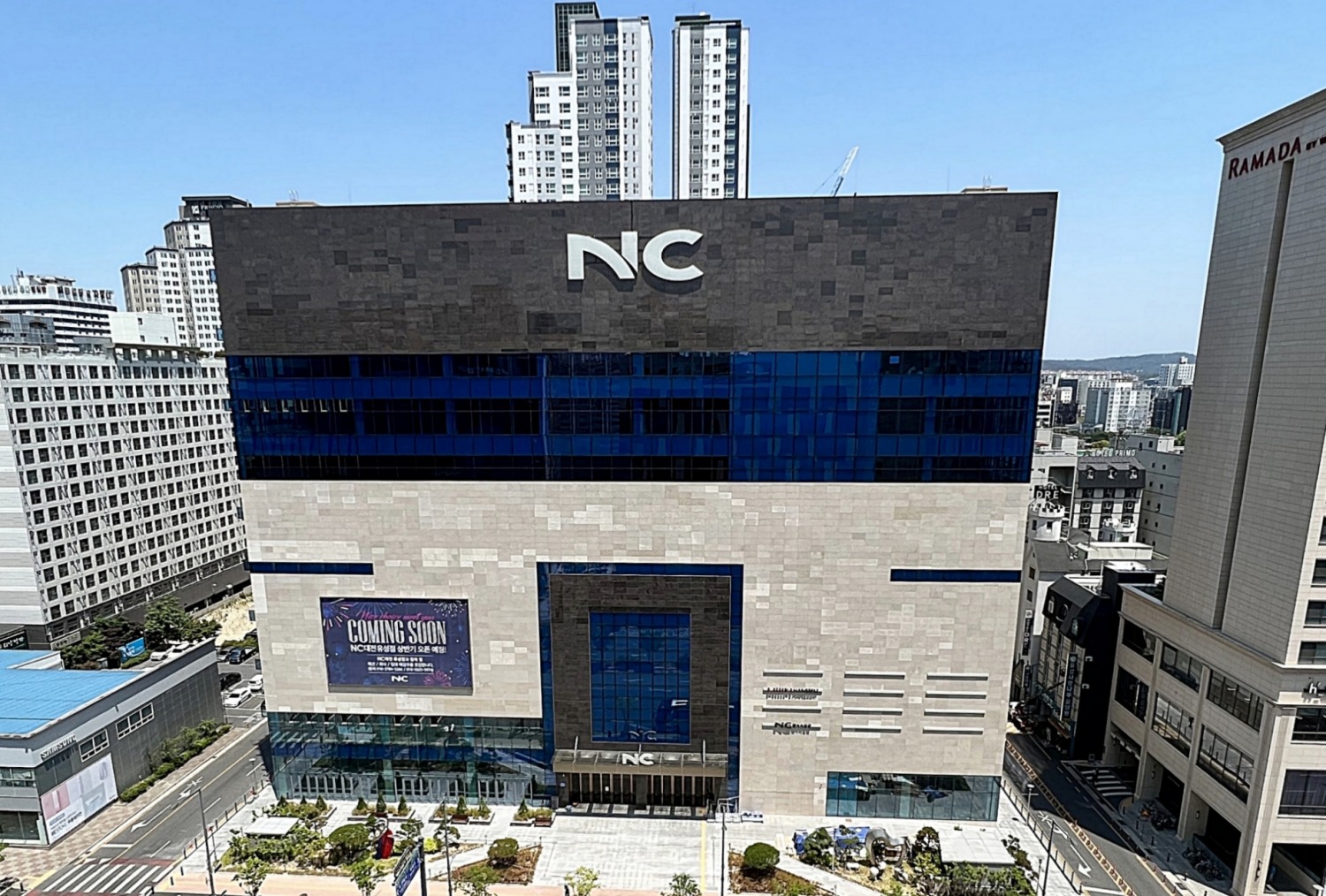 이랜드그룹이 대전광역시 유성구에 도심형 아울렛 'NC대전유성점'을 선보인다./사진제공=이랜드그룹