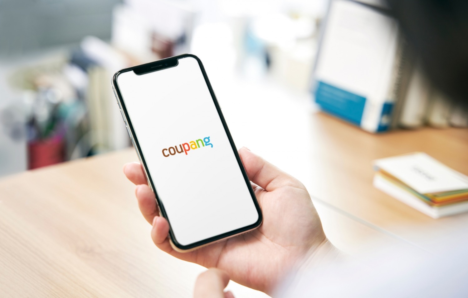 공정위 규제가 현실화되면 로벳배송 서비스와 소비사, 소상공인 피해가 우려될 수도 있다는 의견이 나온다./사진제공=쿠팡