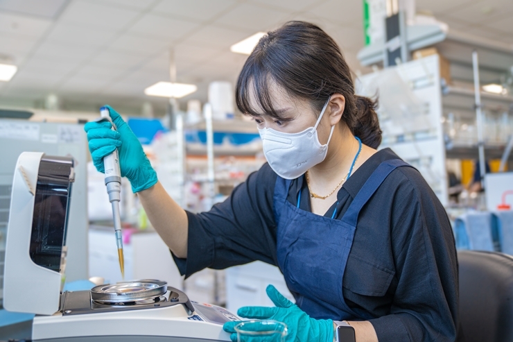 건강기능식품 ODM기업 콜마비앤에이치(대표 김병묵, 윤여원)가 특허청으로부터 ‘직무발명보상 우수기업’으로 인증 받았다./사진제공=한국콜마