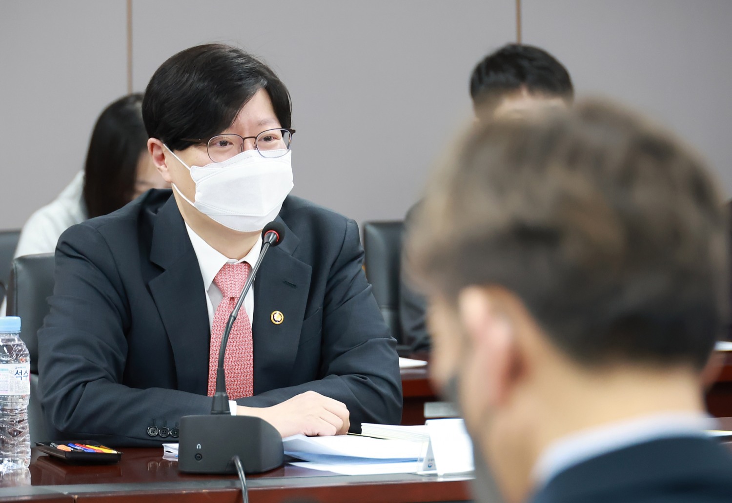 김소영 금융위원회 부위원장은 유관기관과 13일 오전 서울 종로구 정부서울청사에서 개최한 제5차 금융리스크 대응 TF 회의를 열고 금융의 디지털화와 플랫폼화 등 큰 변화 속에 잠재해 있는 리스크 요인과 대응방안에 대해 논의했다./사진=금융위원회(2022.10.13)