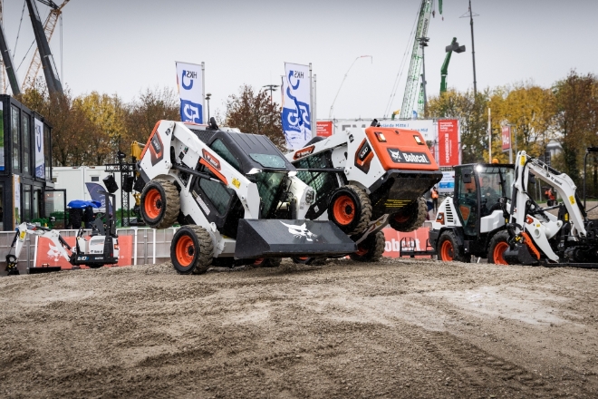 두산밥캣(대표이사 스캇철성박)은 25일 독일 뮌헨에서 열리고 있는 세계 최대 규모의 건설기계 전시회 ‘바우마(Bauma) 2022’에 참가했다. /사진=두산밥캣.