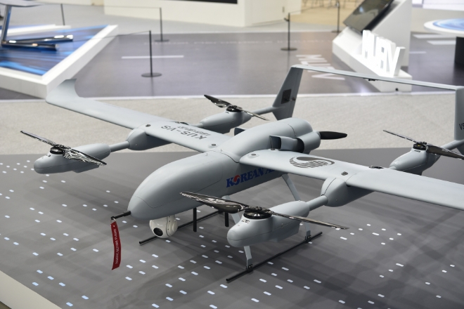 대한항공(대표이사 조원태, 우기홍)이 23일부터 2월 25일까지 3일간 부산 벡스코에서 열리는 ‘2023 드론쇼 코리아’에 참가, 미래 항공전력을 이끌어나가는 최첨단 무인기 제품과 기술을 선보인다. /사진=대한항공.