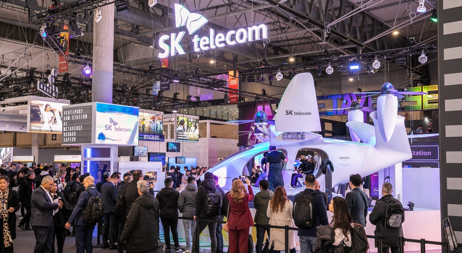 스페인 바르셀로나에서 27일(현지시각)부터 나흘간 열린 MWC23의 SKT 부스. 사진=SK텔레콤