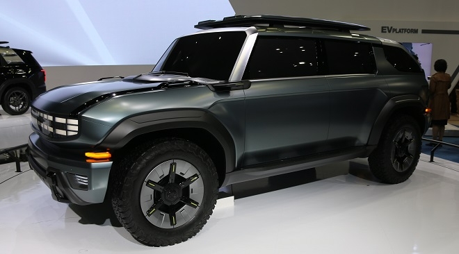 KG모빌리티 대형 전기SUV 콘셉트 F100.