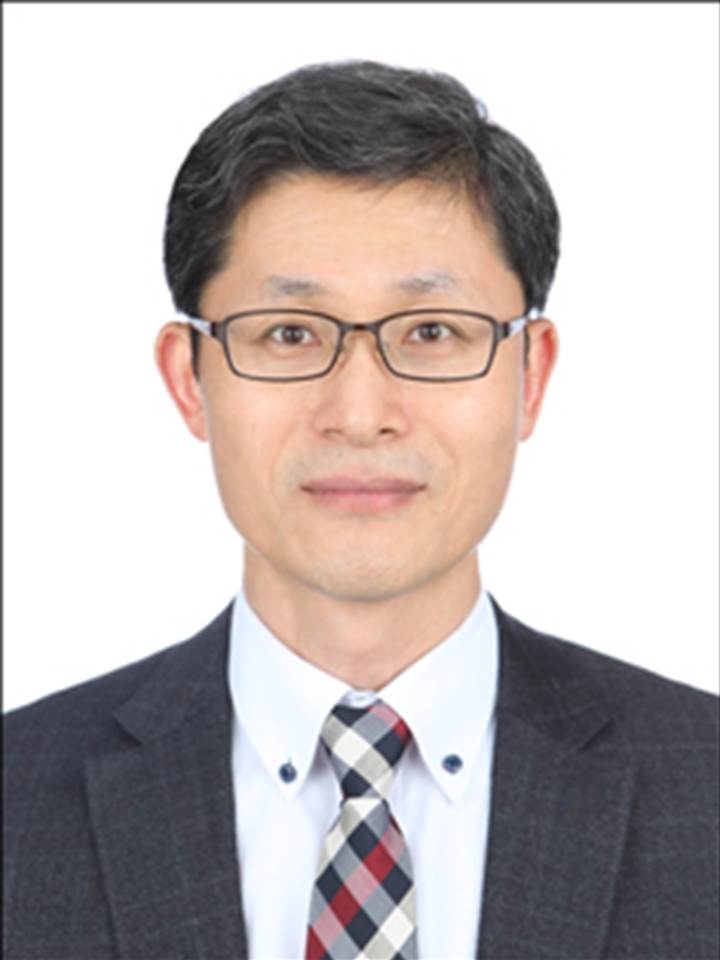 티알엔은 지난달 한상욱을 신임대표로 선임했다. /사진=티알엔