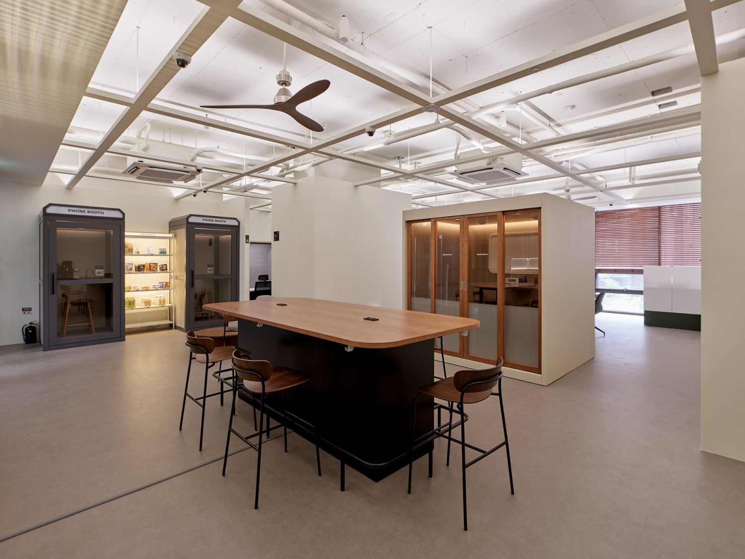 집무실 영등포점 내부 전경 / 사진제공=KT에스테이트