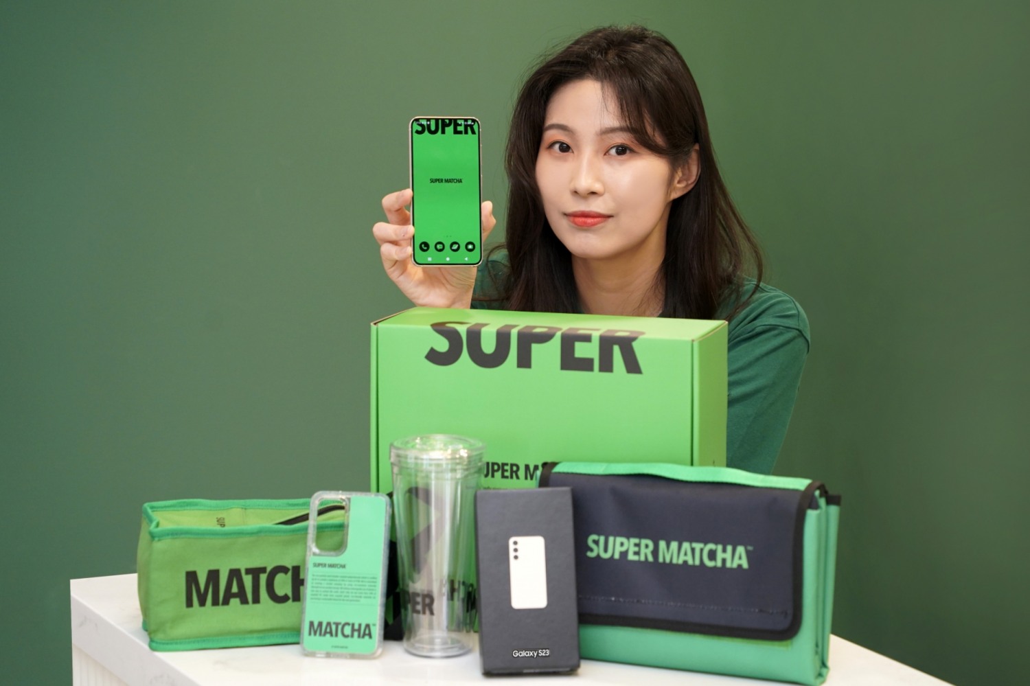 갤럭시 S23 슈퍼말차 피크닉 에디션. 사진 제공=LG유플러스