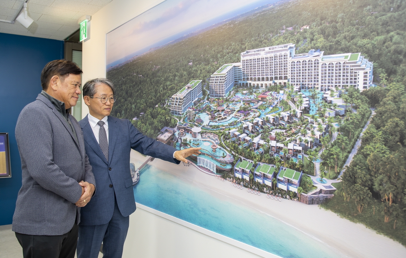 왼쪽부터 저스틴 우이 프로푸드 인터내셔널 회장, 유림개발 유시영 회장