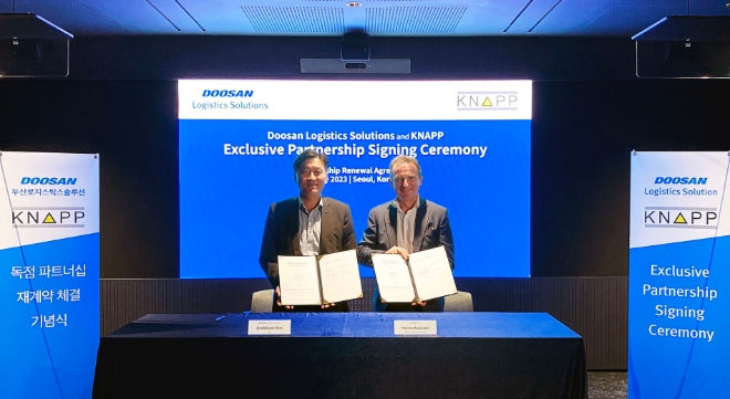 두산로지스틱스솔루션(이하 DLS)은 셔틀형 스토리지 시스템 글로벌 1위 크납(Knapp)의 물류 자동화 솔루션을 2027년까지 국내에 독점 공급한다. /사진=두삼그룹.