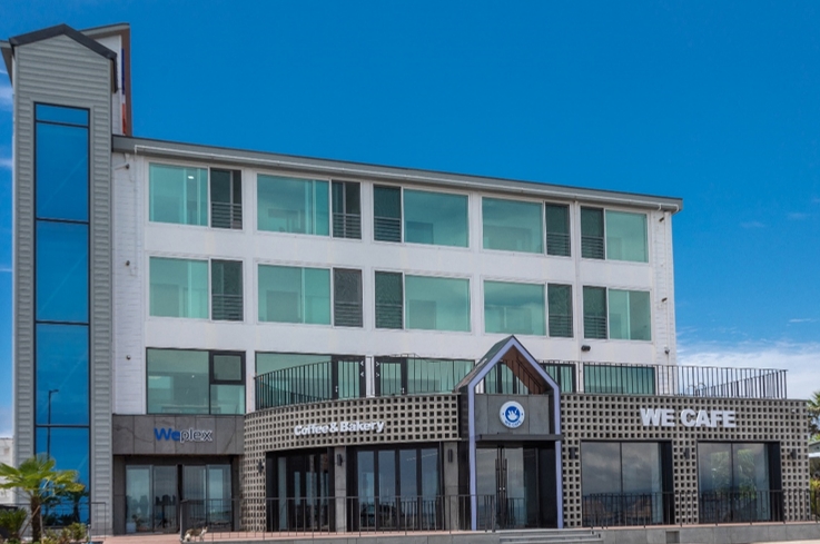 웹케시그룹이 이달 제주도 서귀포시에 오픈한 워케이션 오피스 ‘위플렉스 제주’ 전경. /사진제공=웹케시그룹