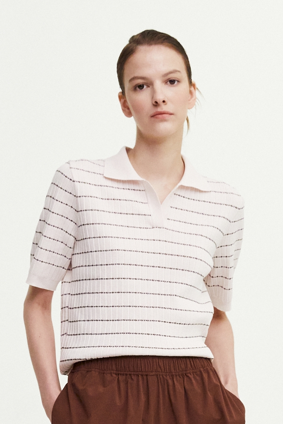 일라일 스트레치 스트라이프 니트./ 사진 = 신세계인터내셔날