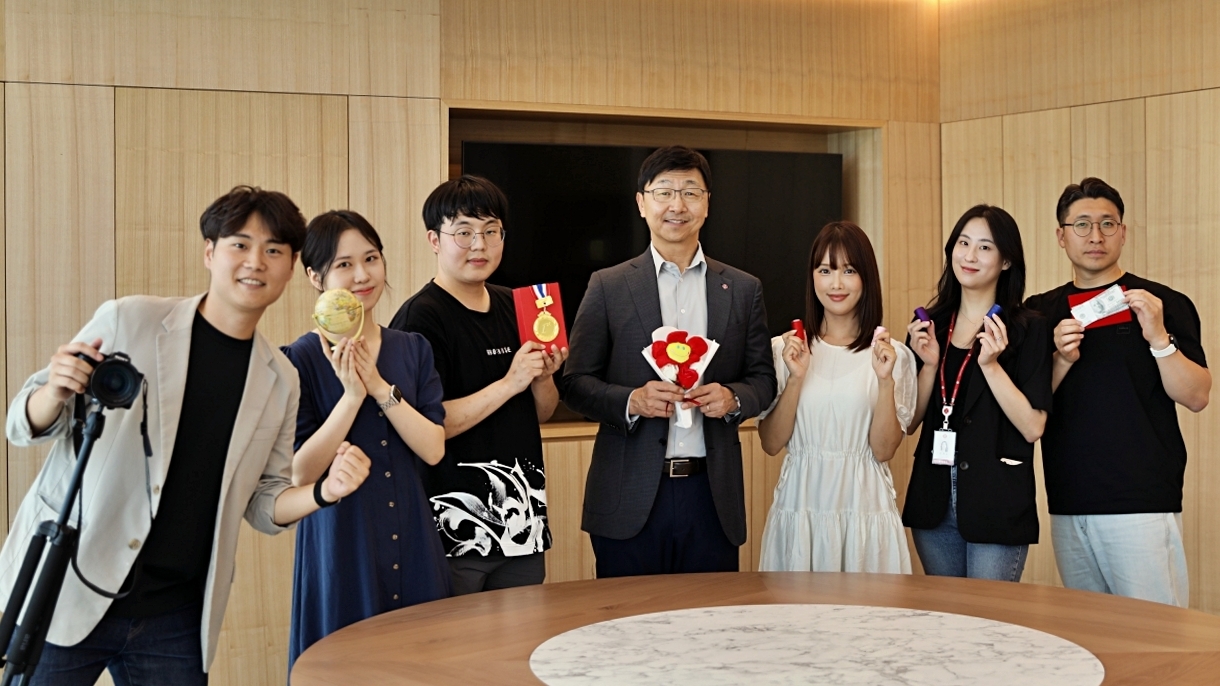 롯데웰푸드 이창엽 대표와 주니어보드./ 사진 = 롯데웰푸드