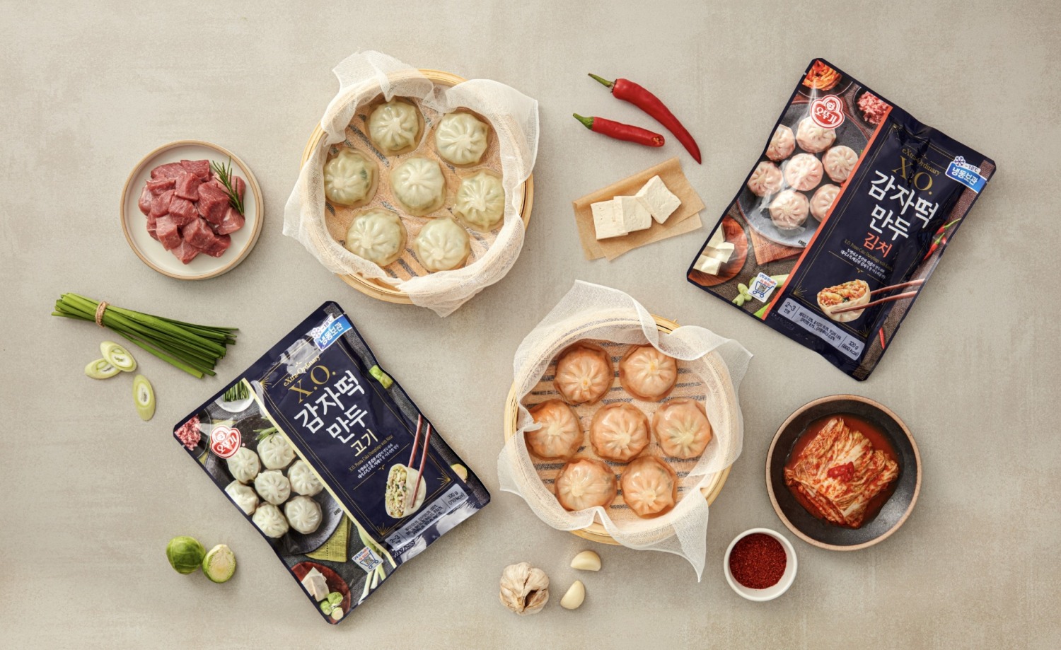 오뚜기 X.O. 감자떡만두 2종 연출컷./ 사진 = 오뚜기