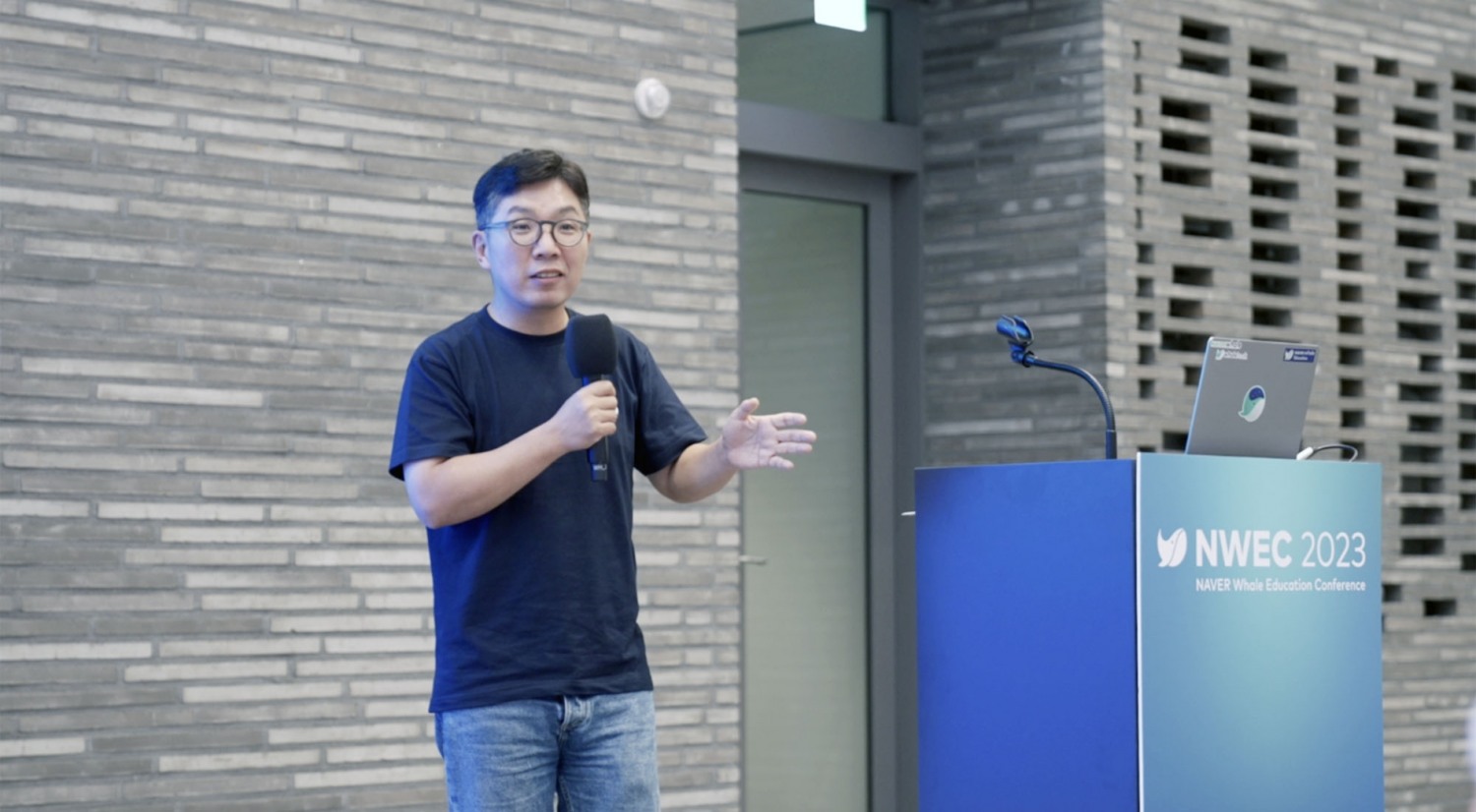'NWEC 2023' 오프닝 발표를 진행하는 김유원 네이버클라우드 대표. / 사진제공=네이버클라우드