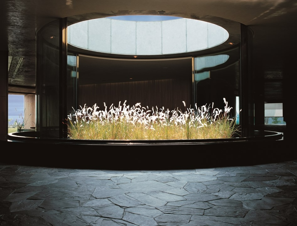 포도호텔 내부에 위치한 캐스케이드. /사진제공=SK핀크스