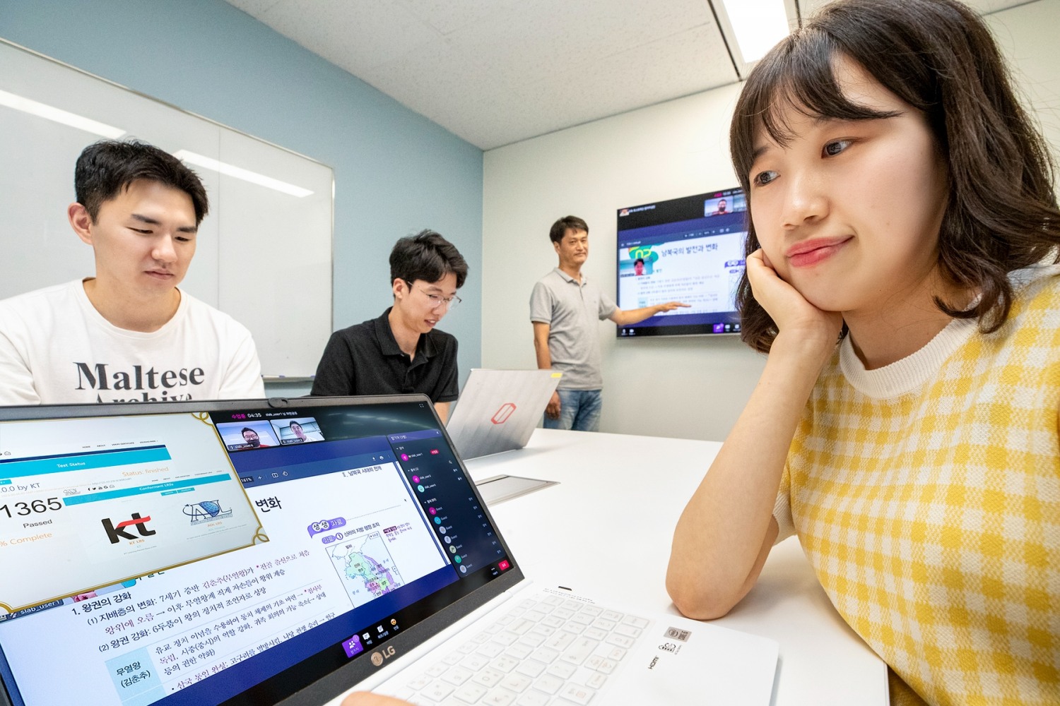 KT 학습분석솔루션이 미국 이러닝 표준화 기관 ADL이 주관하는 학습 데이터 저장소 표준 인증 시험을 통과했다./사진제공=KT