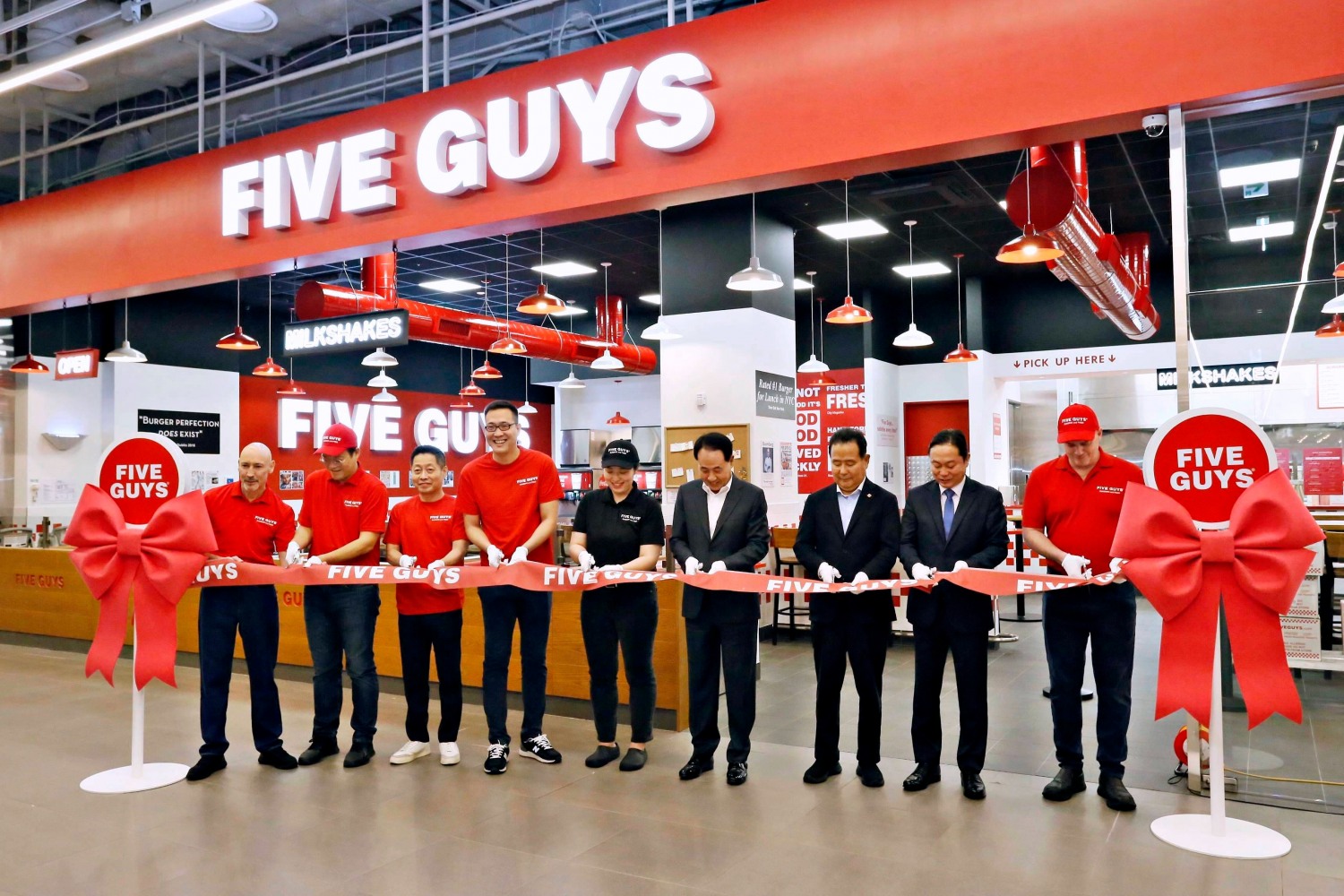 파이브가이즈 2호점이 13일 더현대서울에 문을 열었다. /사진제공=에프지코리아