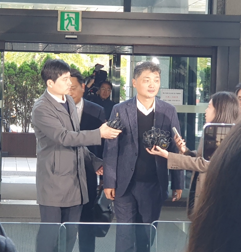 카카오 창업주인 김범수 카카오 미래이니셔티브센터장이 23일 오전 10시께 금융감독원에 출석했다. / 사진= 한국금융신문(2023.10.23)