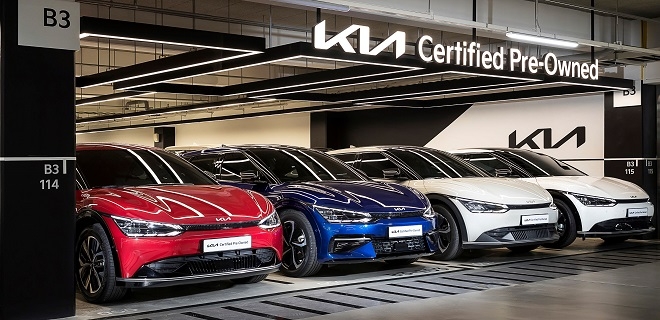 기아 인증중고차 용인센터에 전시된 차량.