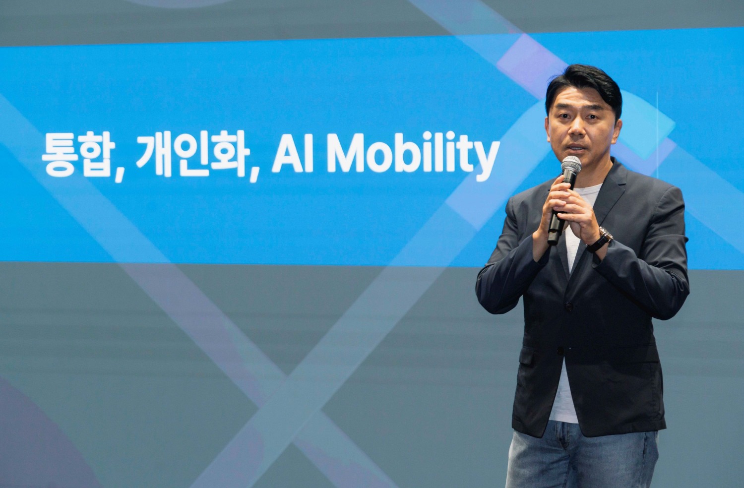 이종호 티맵모빌리티 대표가 지난 9월 4일 서울 중구 SKT 타워에서 열린 기자 간담회에서 새로운 서비스 '올 뉴 티맵'을 소개하고 있다. / 사진제공=티맵모빌리티