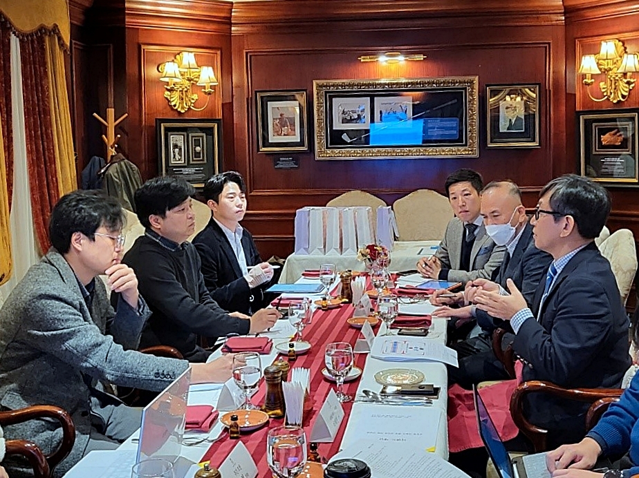 이랜드재단이 은둔형외톨이를 위한 간담회를 개최했다. /사진제공=이랜드재단