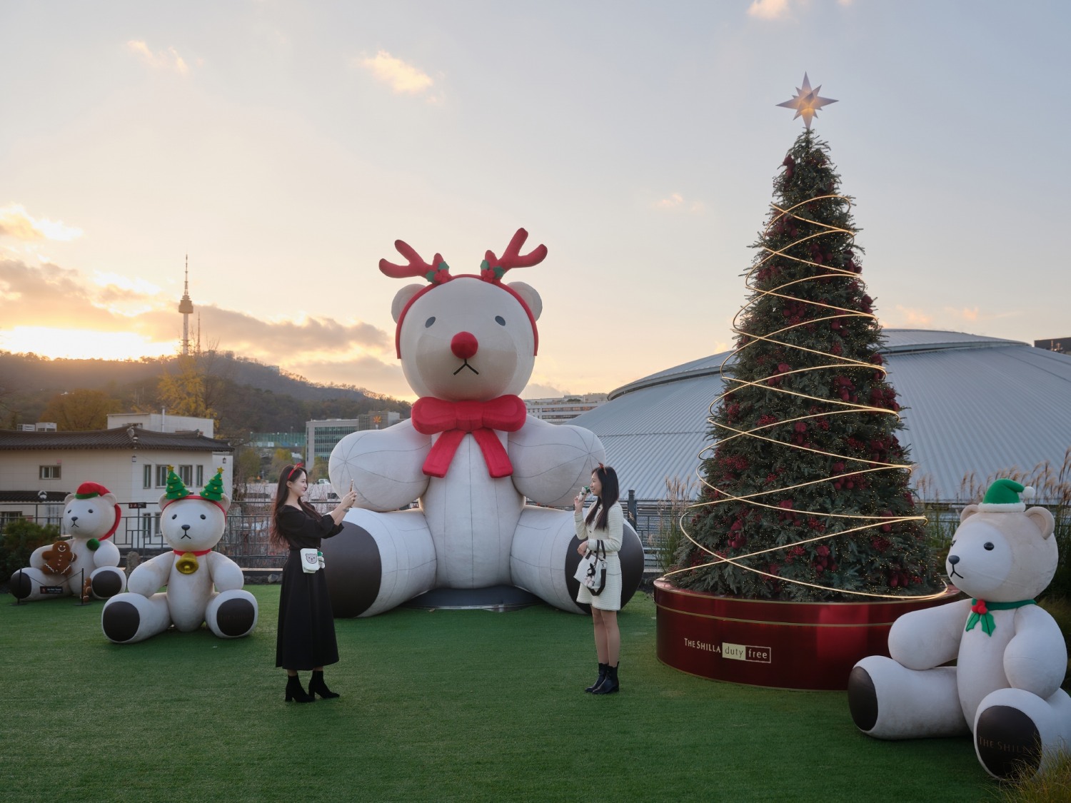 신라면세점이 크리스마스를 맞아 다양한 행사를 진행한다. /사진제공=신라면세점