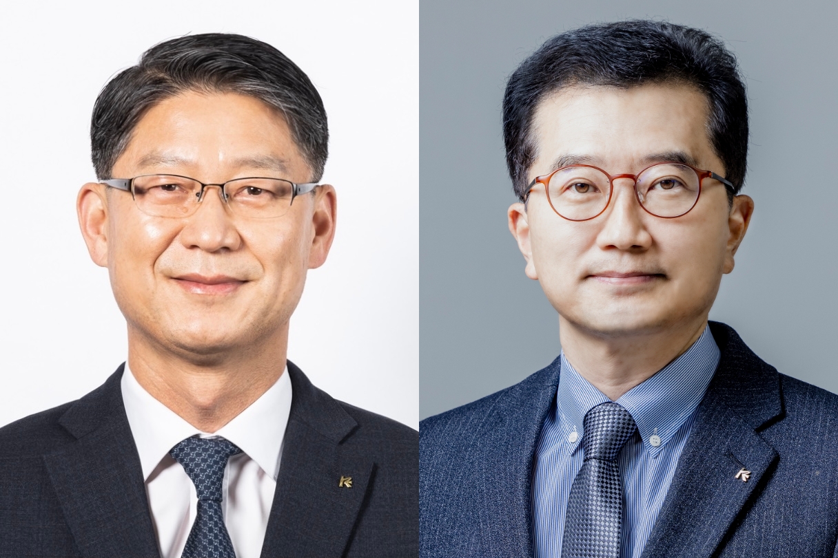 권우석 수출입은행 전무이사(왼쪽)와 안종혁 수출입은행 경영기획본부 부행장(오른쪽). /사진제공=수출입은행