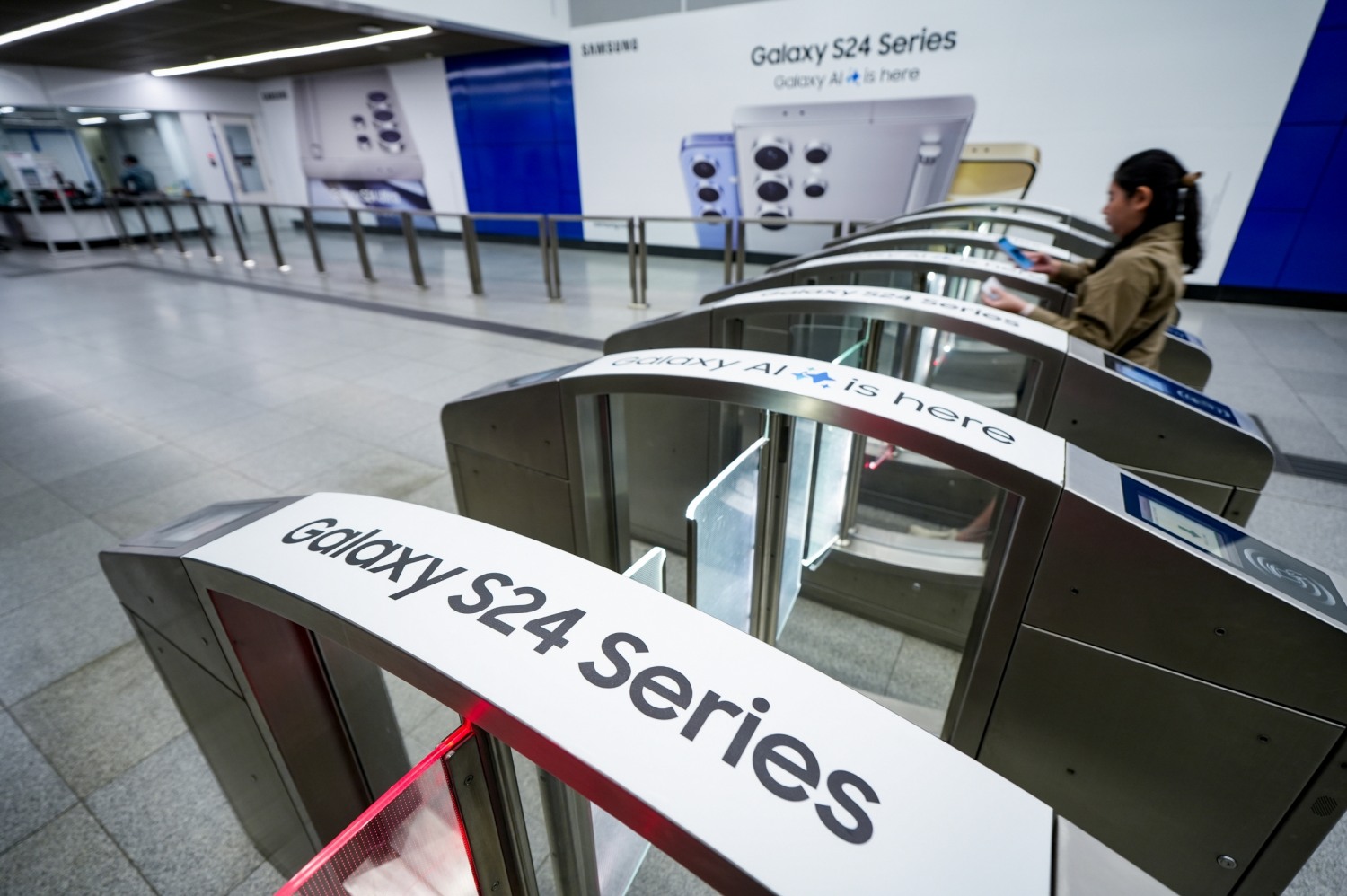 삼성전자는 2월 29일(현지시간) 말레이시아 수도 쿠알라룸프르 중심지 소재 'TRX역'을 'TRX 삼성 갤럭시역'으로 새롭게 명명했다고 밝혔다./사진 = 삼성전자