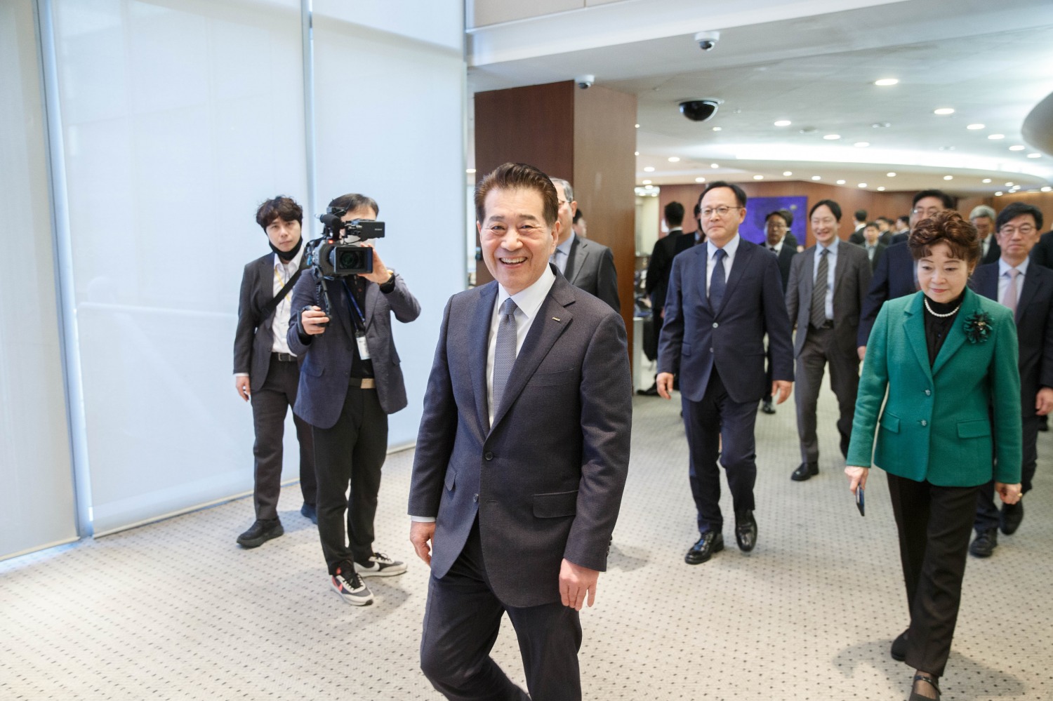 장인화 포스코 회장,"철강·이차전지소재는 그룹 쌍두마차...이차전지소재 무조건 성공"