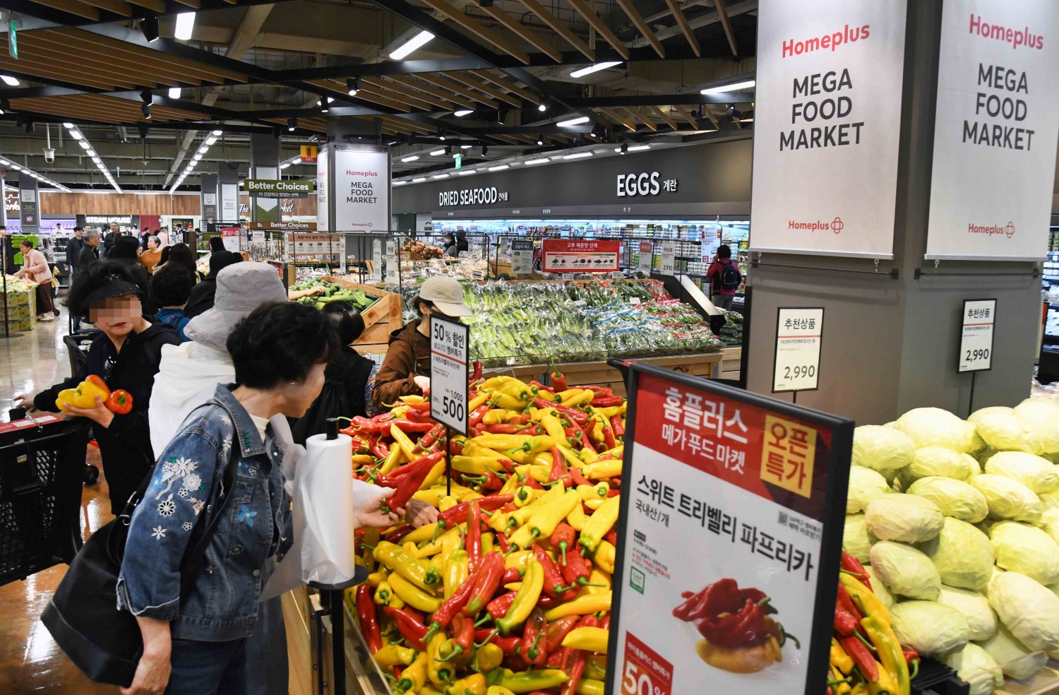 홈플러스 금천점이 메가푸드마켓으로 재단장했다. /사진제공=홈플러스