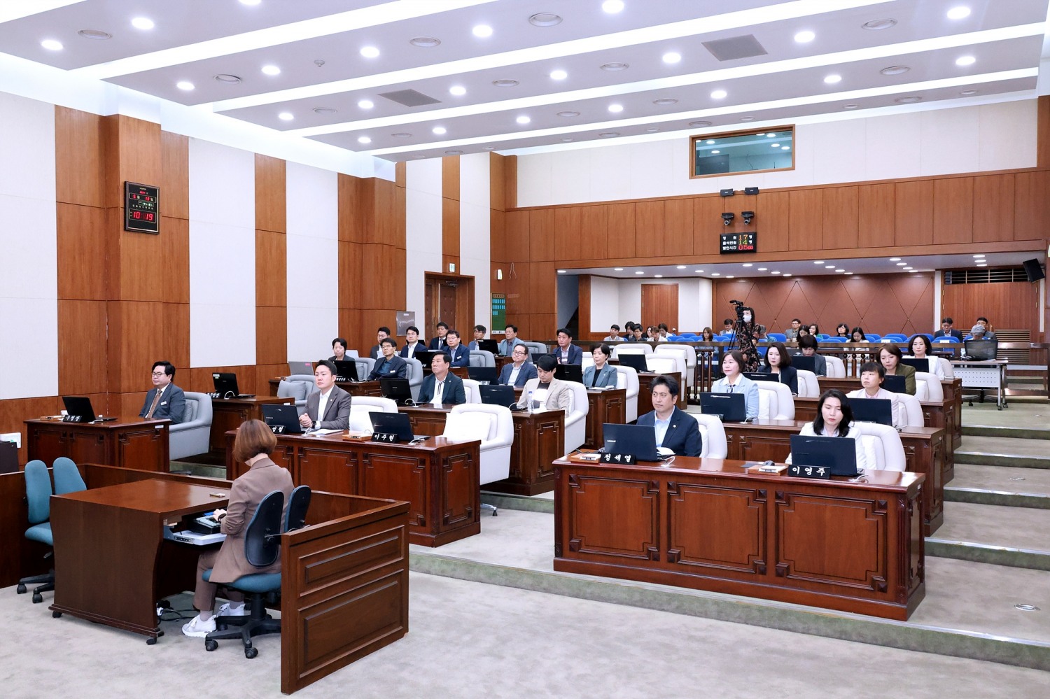 동작구의회 제334회 임시회 제2차 본회의가 진행되는 모습./사진제공=동작구의회