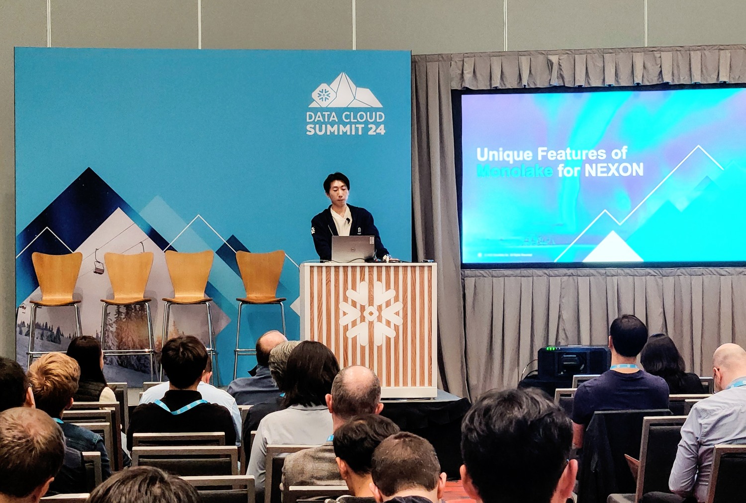 스노우플레이크 서밋24’에서 모노레이크에 대해 소개하는 넥슨 이재면 데이터엔지니어링팀장. / 사진=넥슨