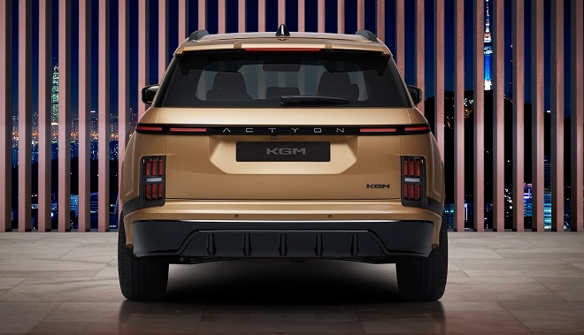 쿠페형SUV '액티언' 15년 만에 돌아온다...KGM, 이미지 공개
