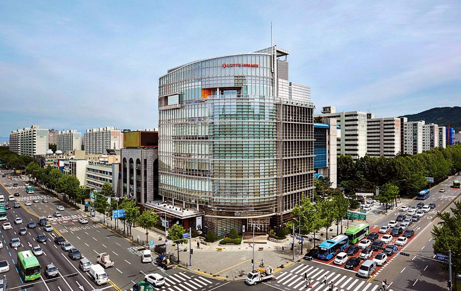 롯데하이마트가 올해 상반기 영업적자를 축소했다. /사진제공=롯데하이마트