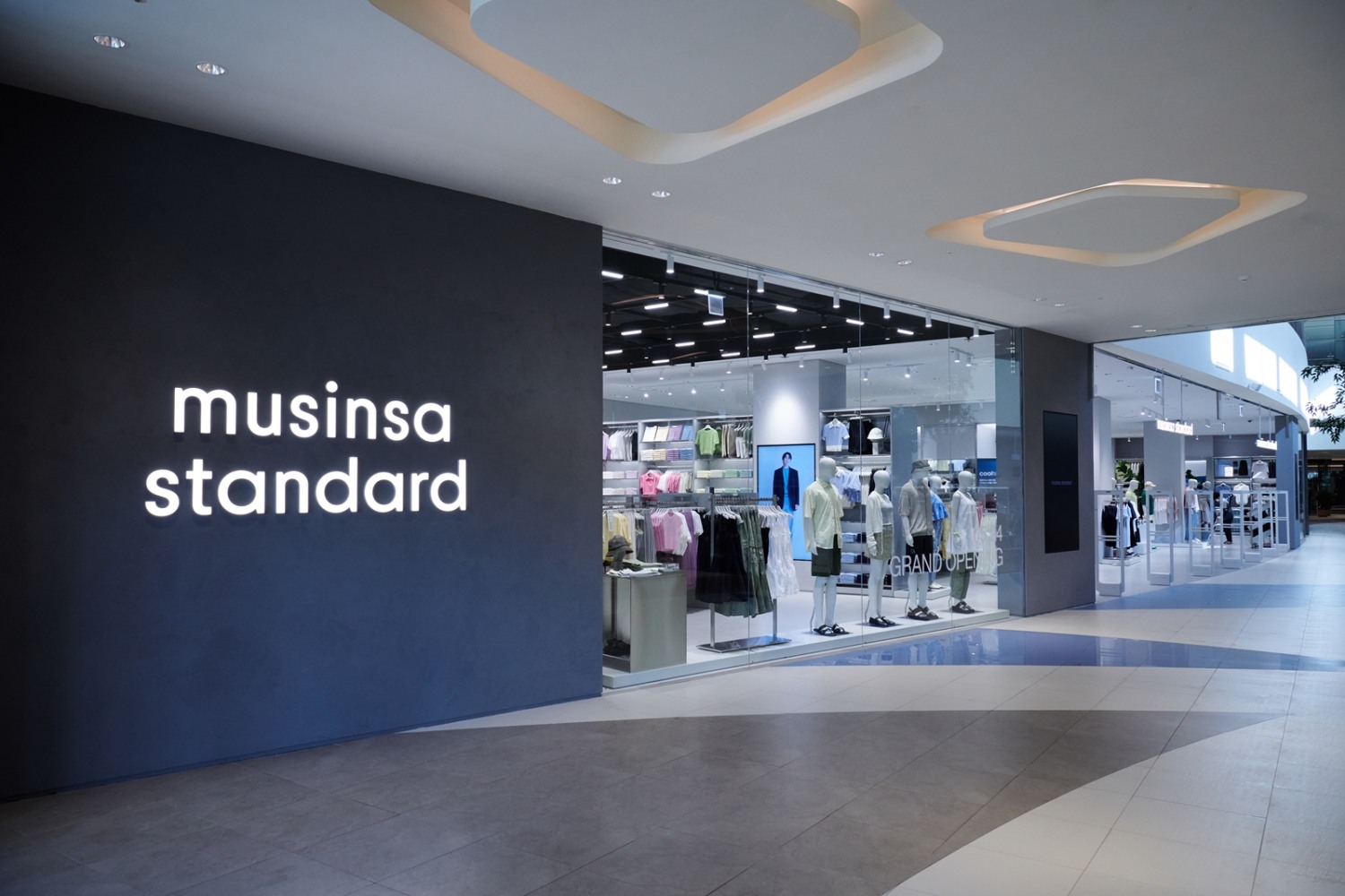 무신사 스탠다드 오프라인 누적 방문객이 1000만명을 돌파했다. /사진제공=무신사