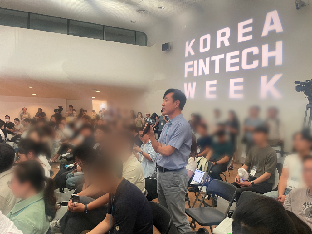 하태경 보험연수원장 내정자가 29일 열린 보험연구원 세미나 '코리아 핀테크 위크 2024 인슈어테크 기업의 생성형 AI 활용과 전망'에서 발언을 하고 있다./사진=전하경 기자