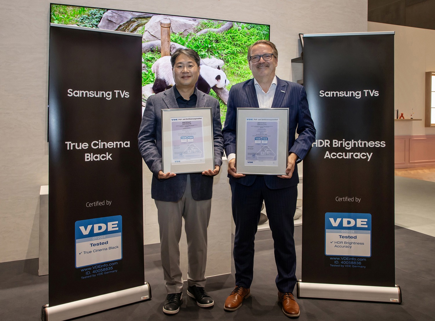 삼성전자 Neo QLED TV 라인업 업계 최초 독길 VDE 인증 획득. / 사진=삼성전자