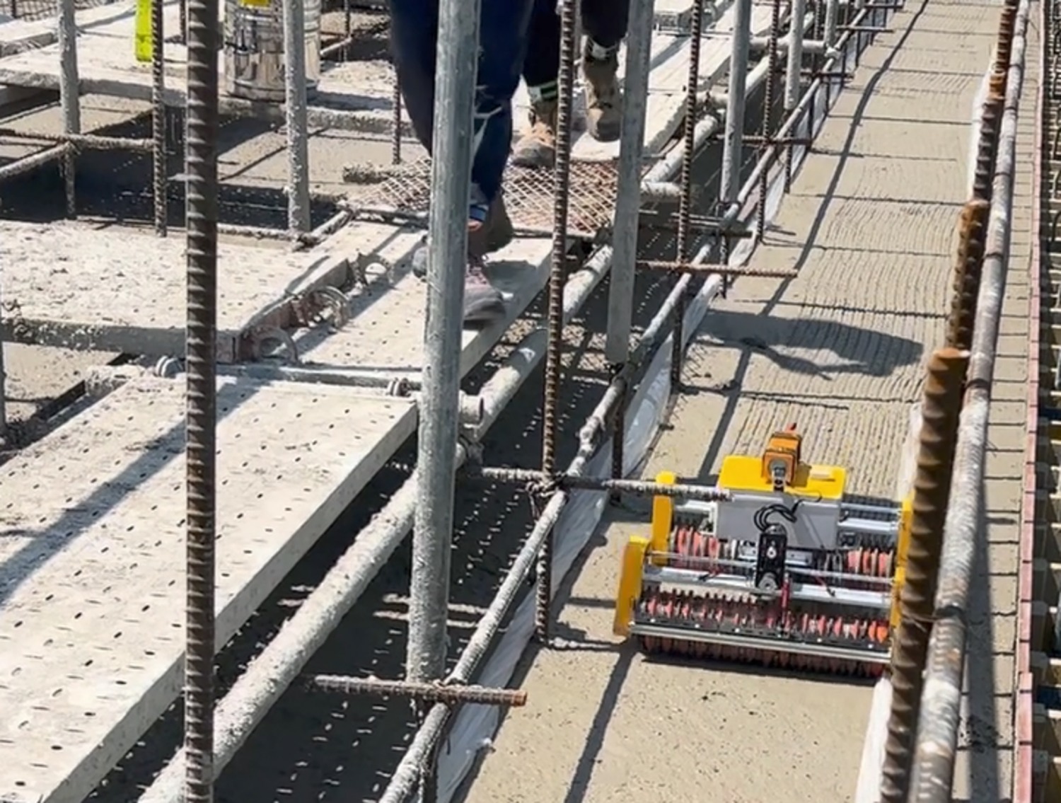 콘크리트 시공이음부 요철생성 로봇 / 사진제공=포스코이앤씨