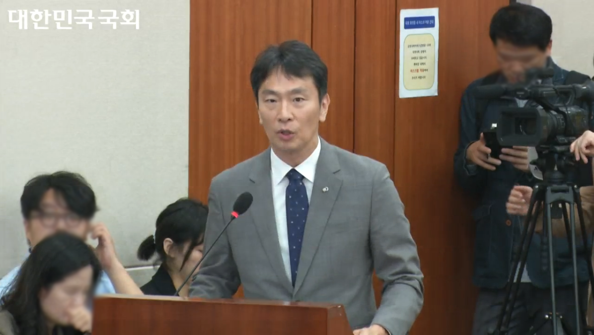 이복현 금융감독원장이 17일 여의도 국회 정무위원회의 금감원 국정감사에 출석해 발언하고 있다. /사진 = 국회 인터넷의사중계시스템(2024.10.17) 갈무리