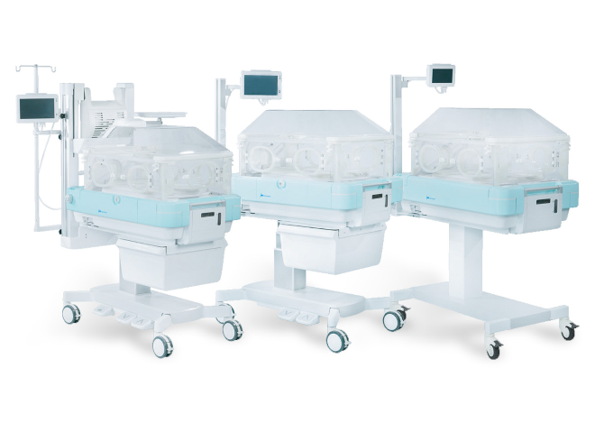 JW중외제약은 ‘하이-마미’(HI-MAMMI) 보육기 3종이 국산 브랜드 중 최초로 유럽 의료기기 인증(CE MDR)을 획득했다고 4일 밝혔다. (왼쪽부터) 하이-마미 하이브리드, 고급형, 보급형 보육기. /사진제공=JW중외제약