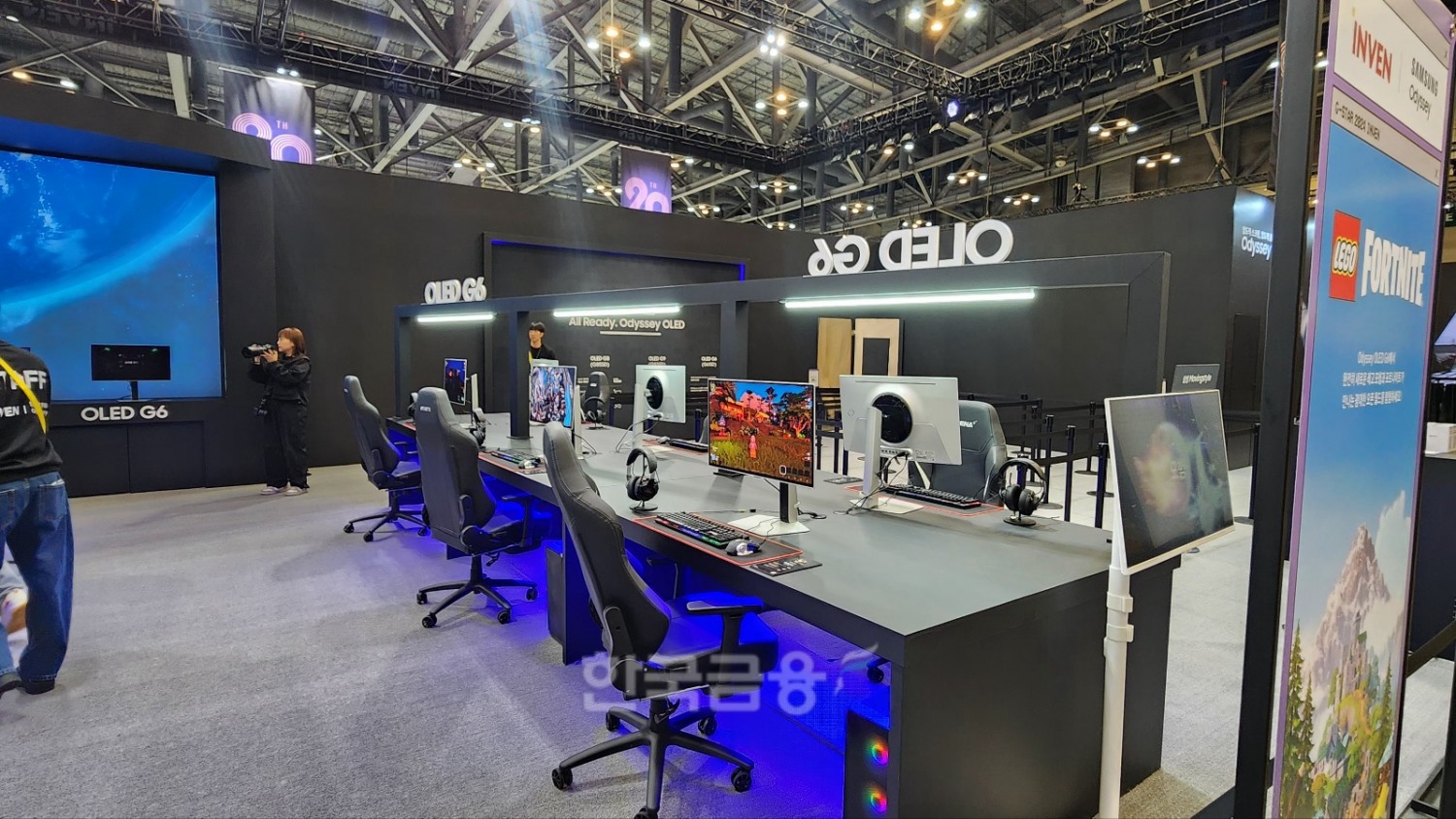 지스타 2024에서 참관객을 맞이할 준비 중인 삼성전자 '오디세이' 체험존. / 사진=김재훈 기자