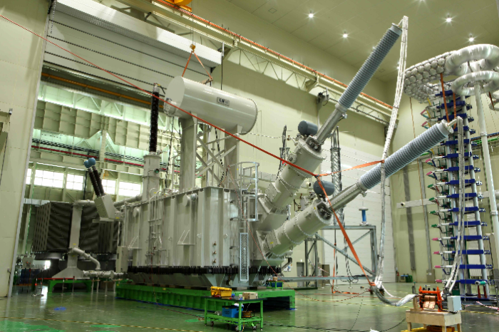 LS일렉트릭 HVDC CTR 초고압 시험 모습. /사진제공=LS일렉트릭