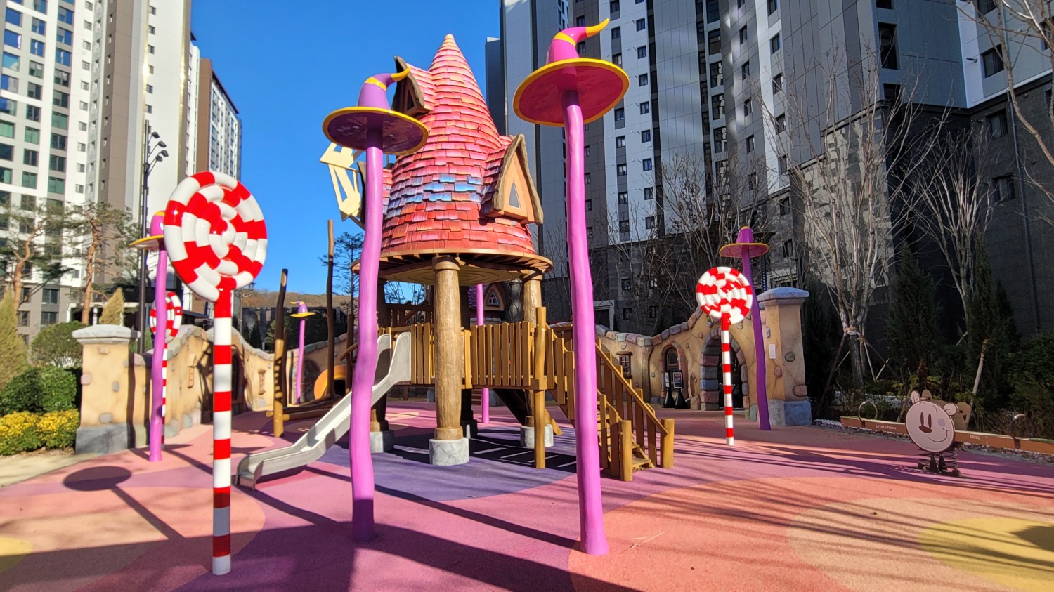 로열 그랜드 1번 게이트./사진=주현태 기자