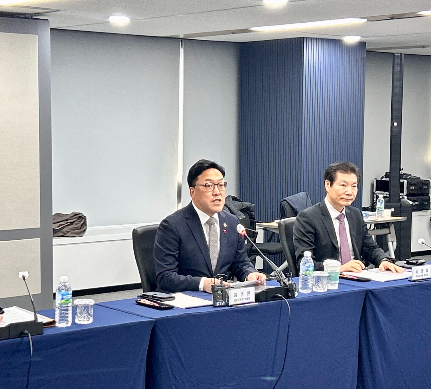 17일 오후 서울 중구 여신금융협회에서 김병환 금융위원회 위원장이 '카드사 CEO 간담회' 모두발언을 하고 있다. / 사진 = 김하랑 기자