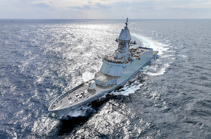 HD현대중공업이 18일 울산 본사에서 3600톤급 신형 호위함 선도함인 충남함 인도식을 개최했다. /사진제공=HD현대중공업