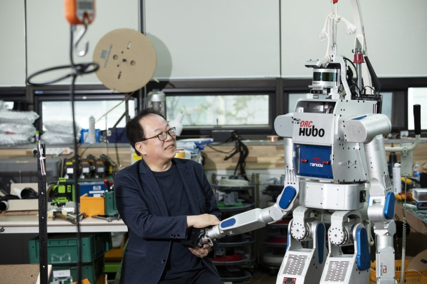 Professor Emeritus Oh Jun-ho of KAIST, appointed as Head of Samsung Electronics' Future Robot Promotion Group / Photo=Rainbow Robotics