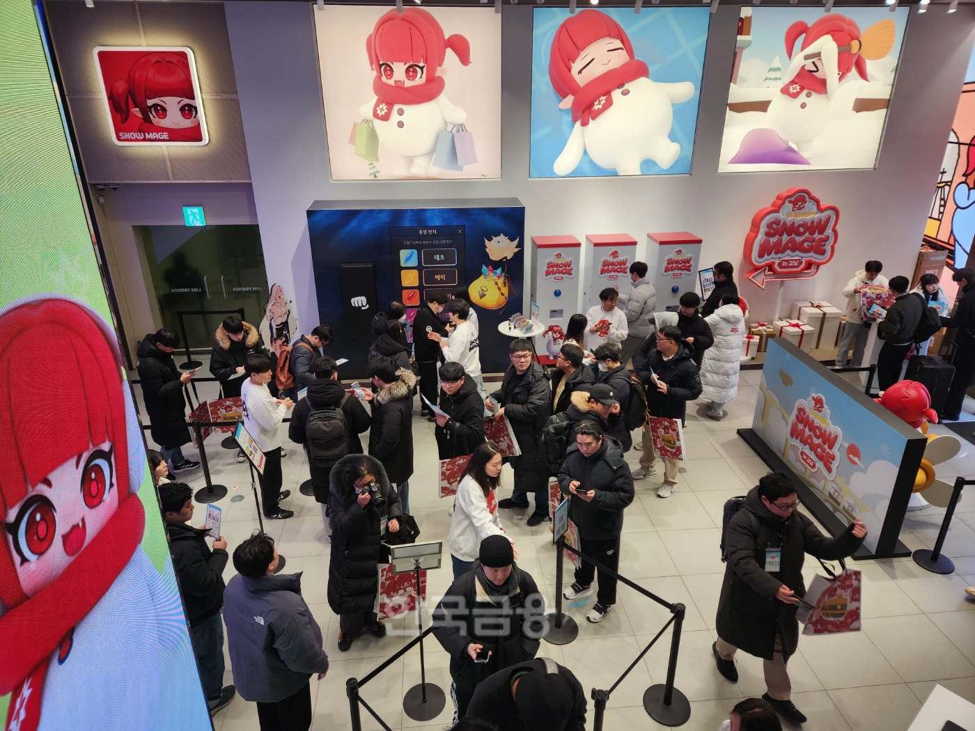 17일 강남 라인프렌즈 강남 플래그십 스토어에서 오픈한 넥슨 던전앤파이터 공식 팝업스토어 ‘SNOWMAGE in 강남’ 현장 전경. / 사진=김재훈 기자