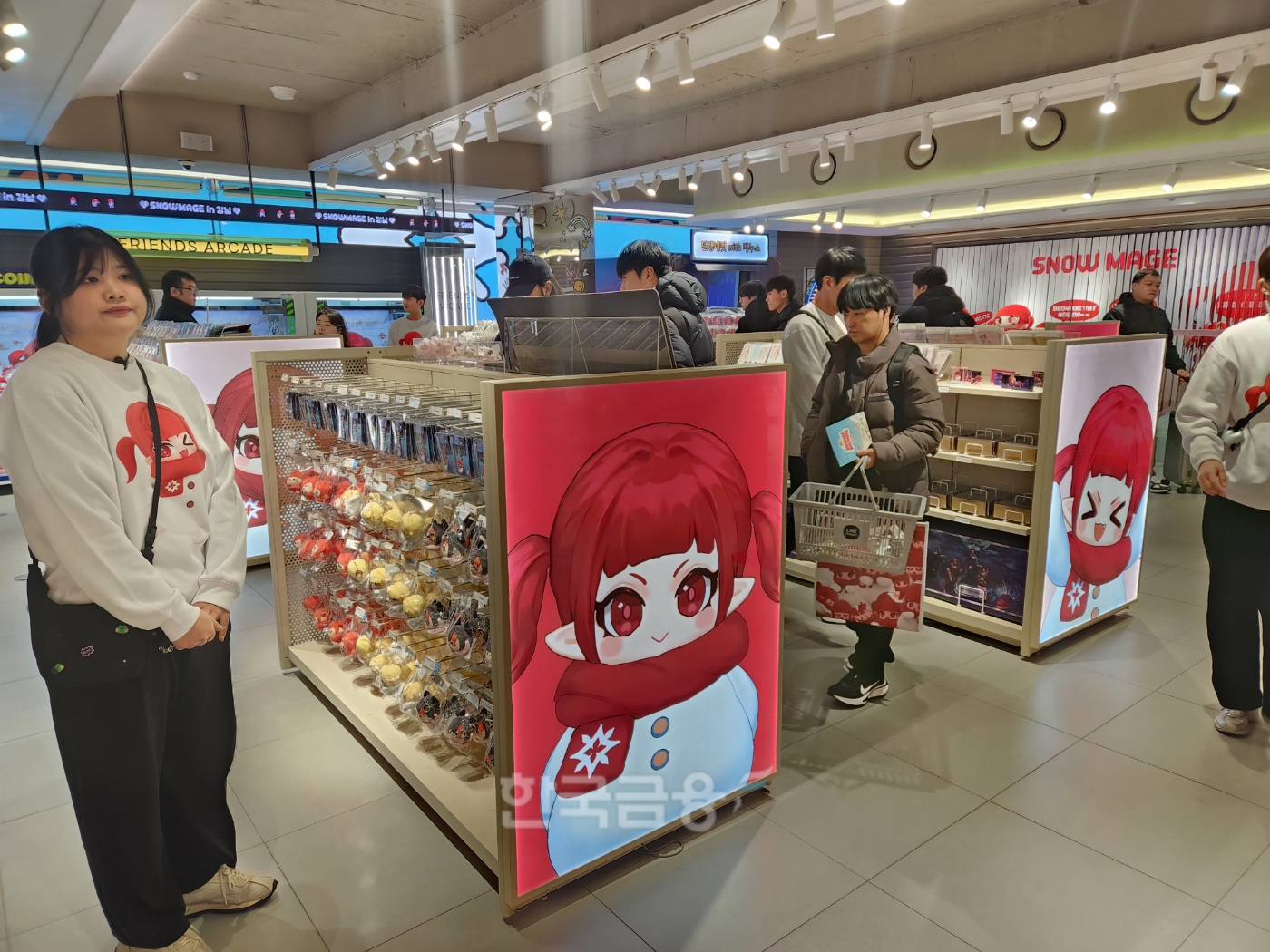 17일 강남 라인프렌즈 강남 플래그십 스토어에서 오픈한 넥슨 던전앤파이터 공식 팝업스토어 ‘SNOWMAGE in 강남’ 현장 전경. / 사진=김재훈 기자