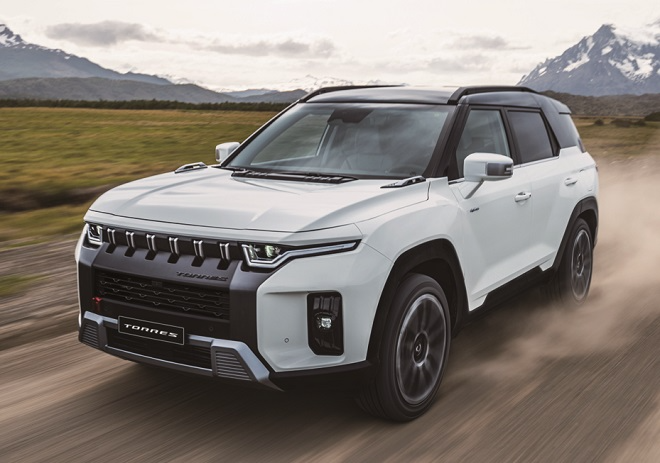 'KGM 첫 하이브리드' 토레스HEV 출격...복합연비 15.7km