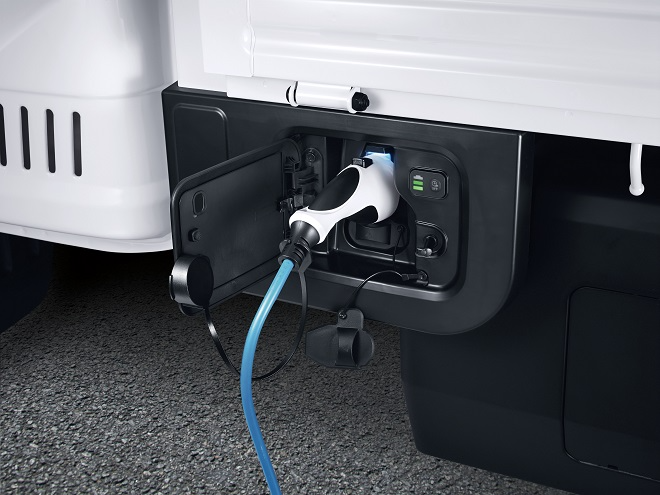 현대차 포터EV 2025 연식변경...급속 충전속도 47→32분